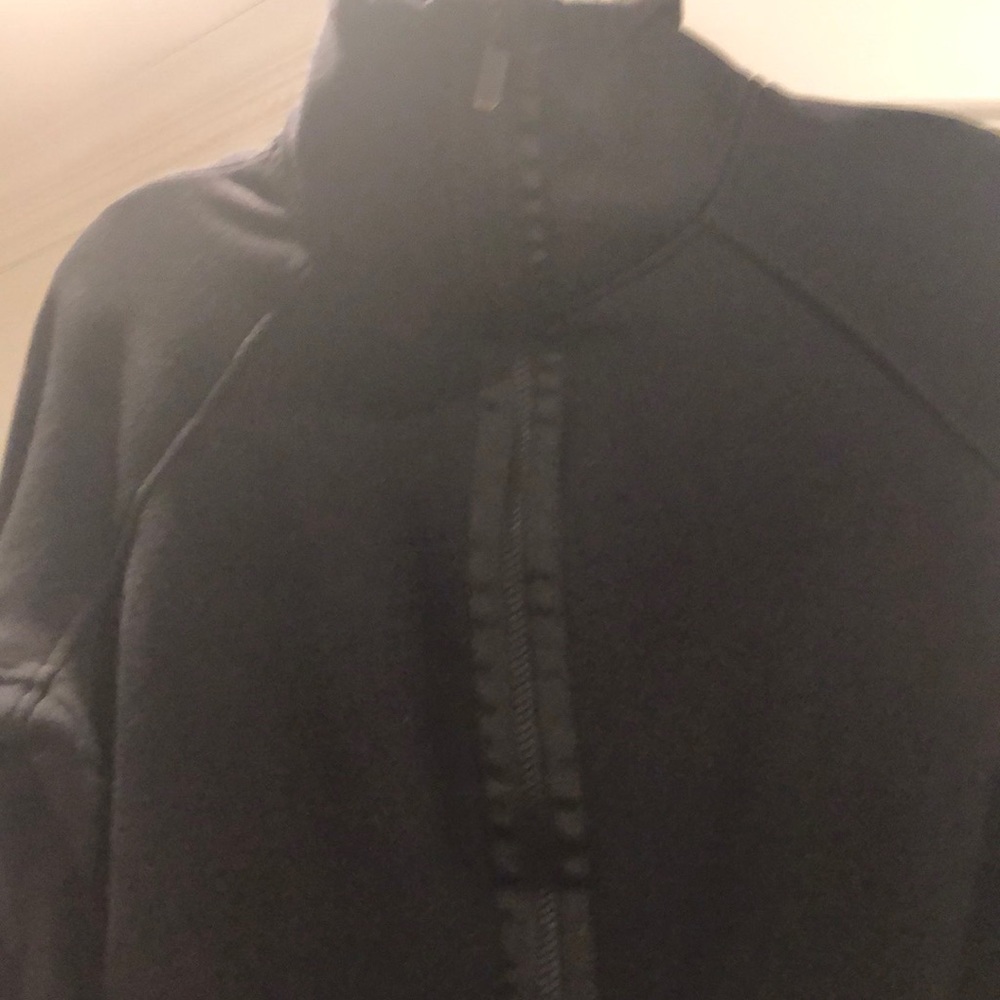 Sweatshirt - Picture 6 of 8